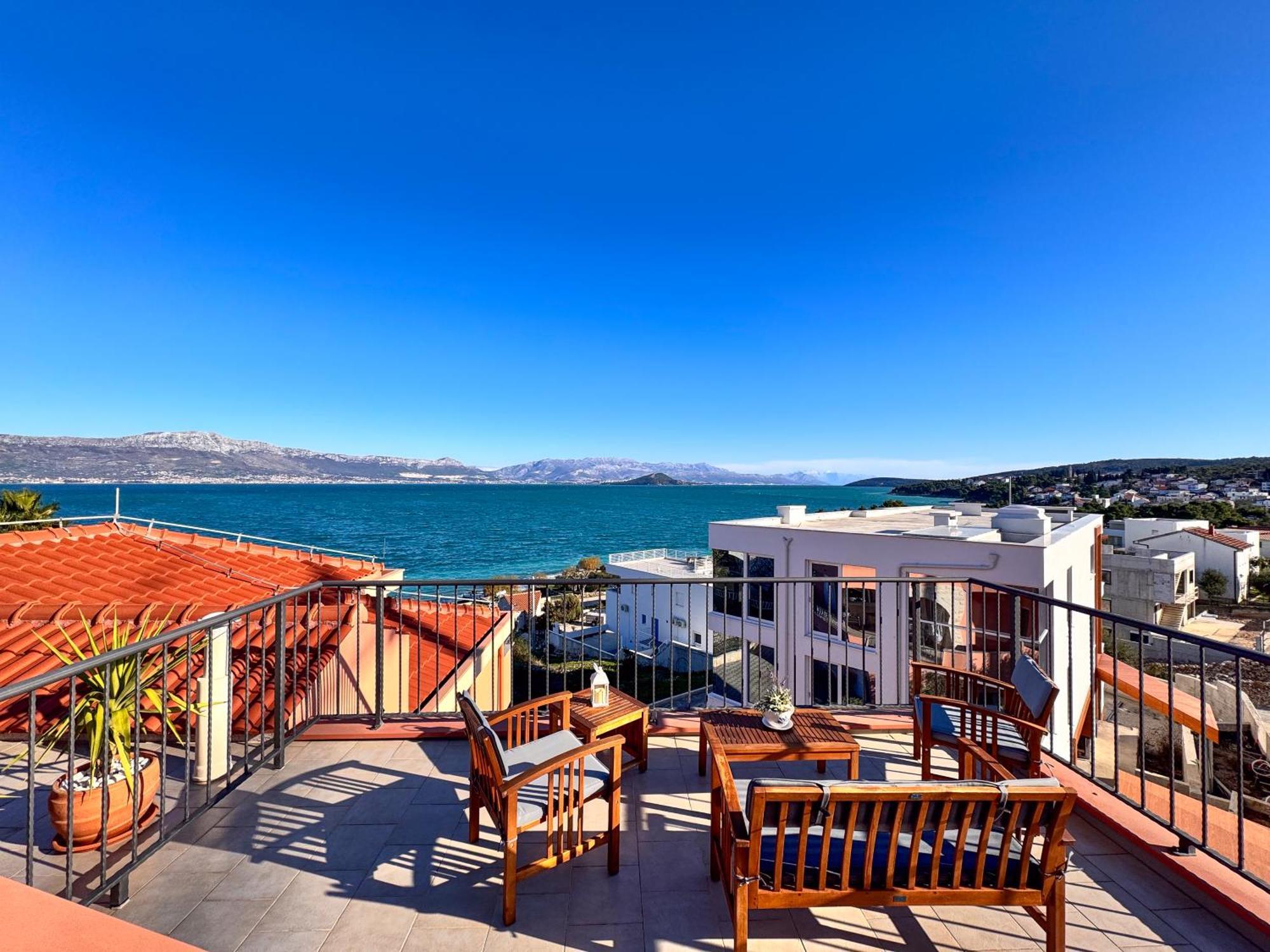 Regina Del Mare Apartment Slatine Exterior photo
