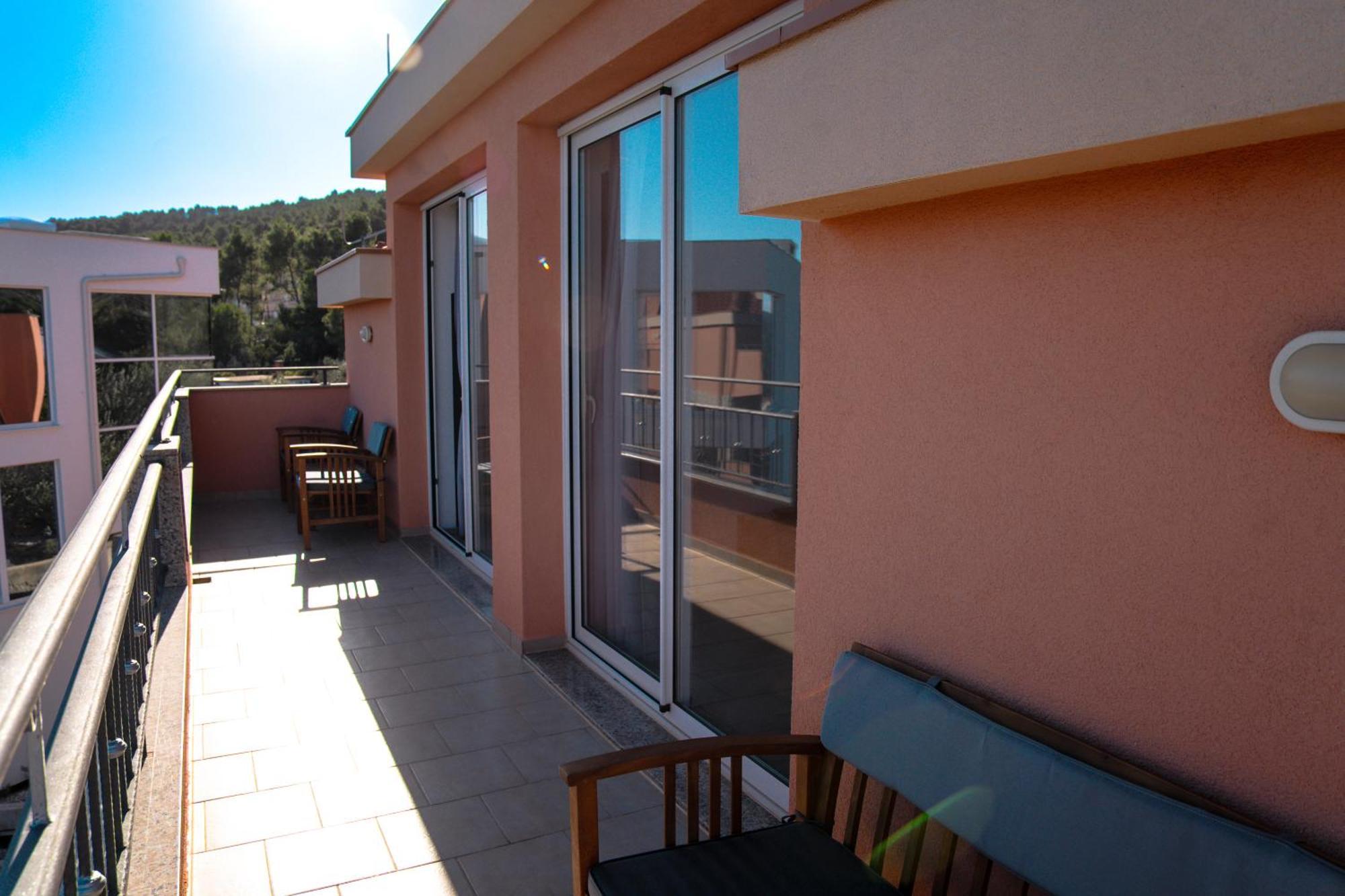 Regina Del Mare Apartment Slatine Exterior photo