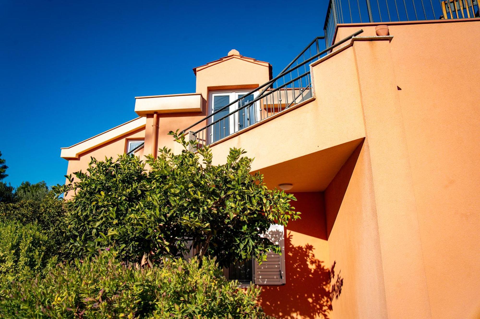 Regina Del Mare Apartment Slatine Exterior photo