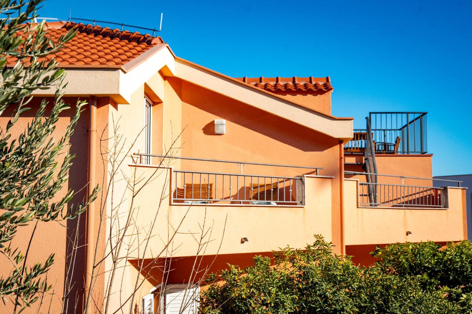 Regina Del Mare Apartment Slatine Exterior photo