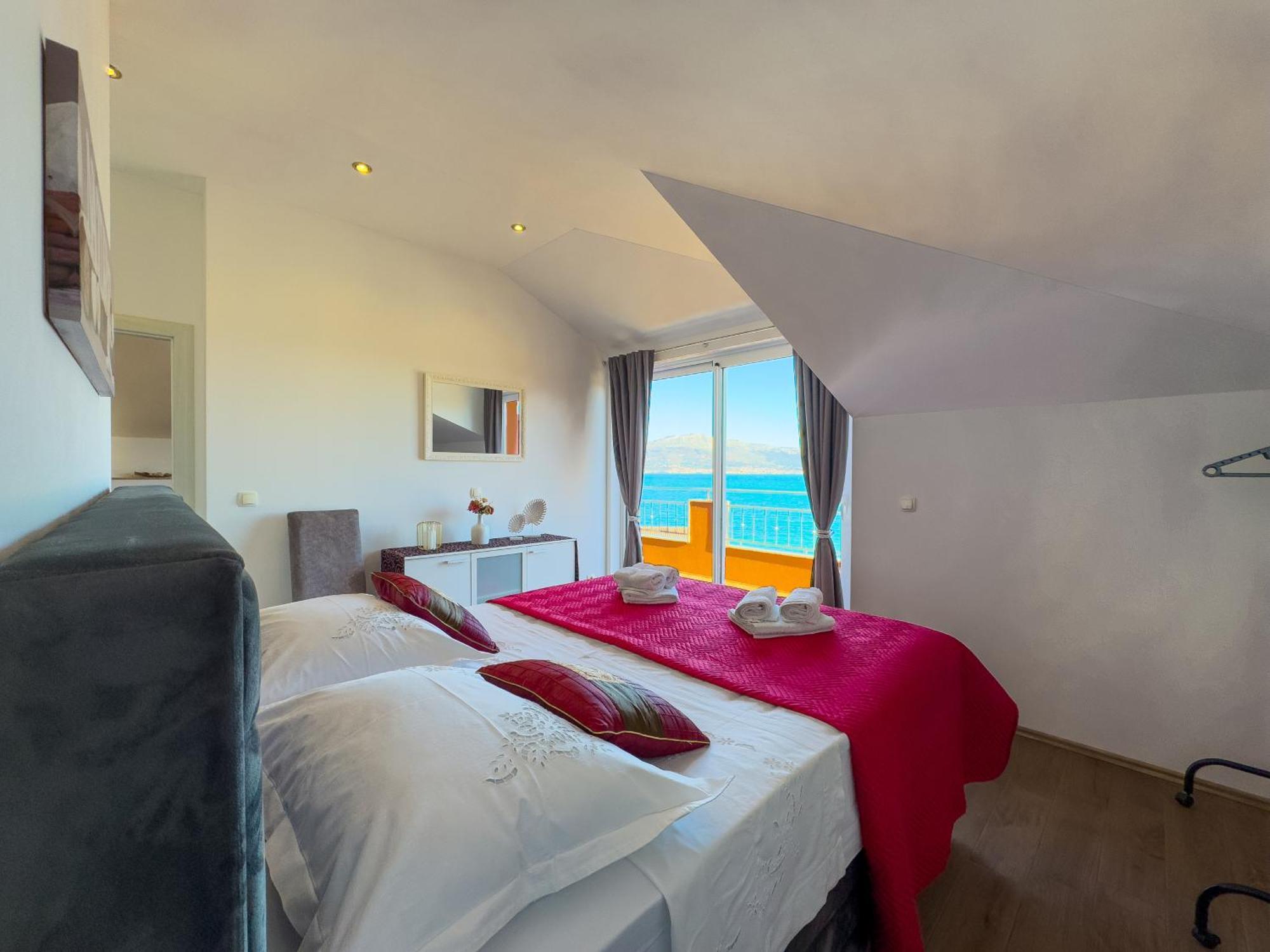 Regina Del Mare Apartment Slatine Exterior photo