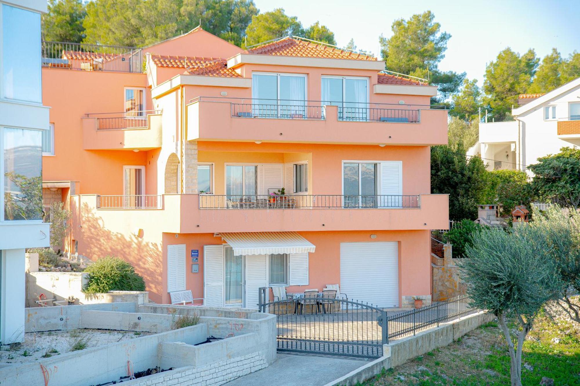 Regina Del Mare Apartment Slatine Exterior photo