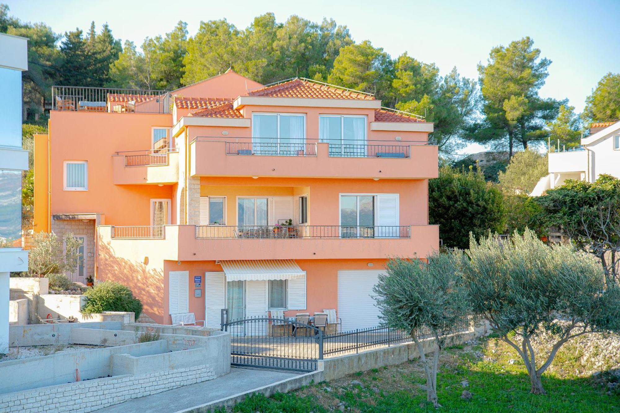 Regina Del Mare Apartment Slatine Exterior photo