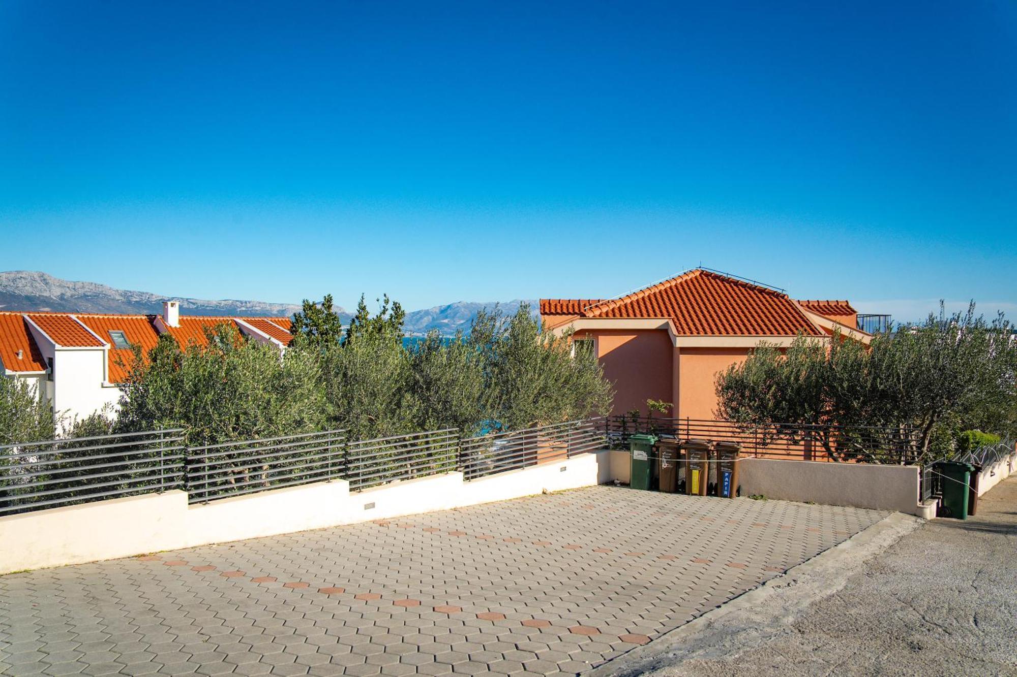 Regina Del Mare Apartment Slatine Exterior photo